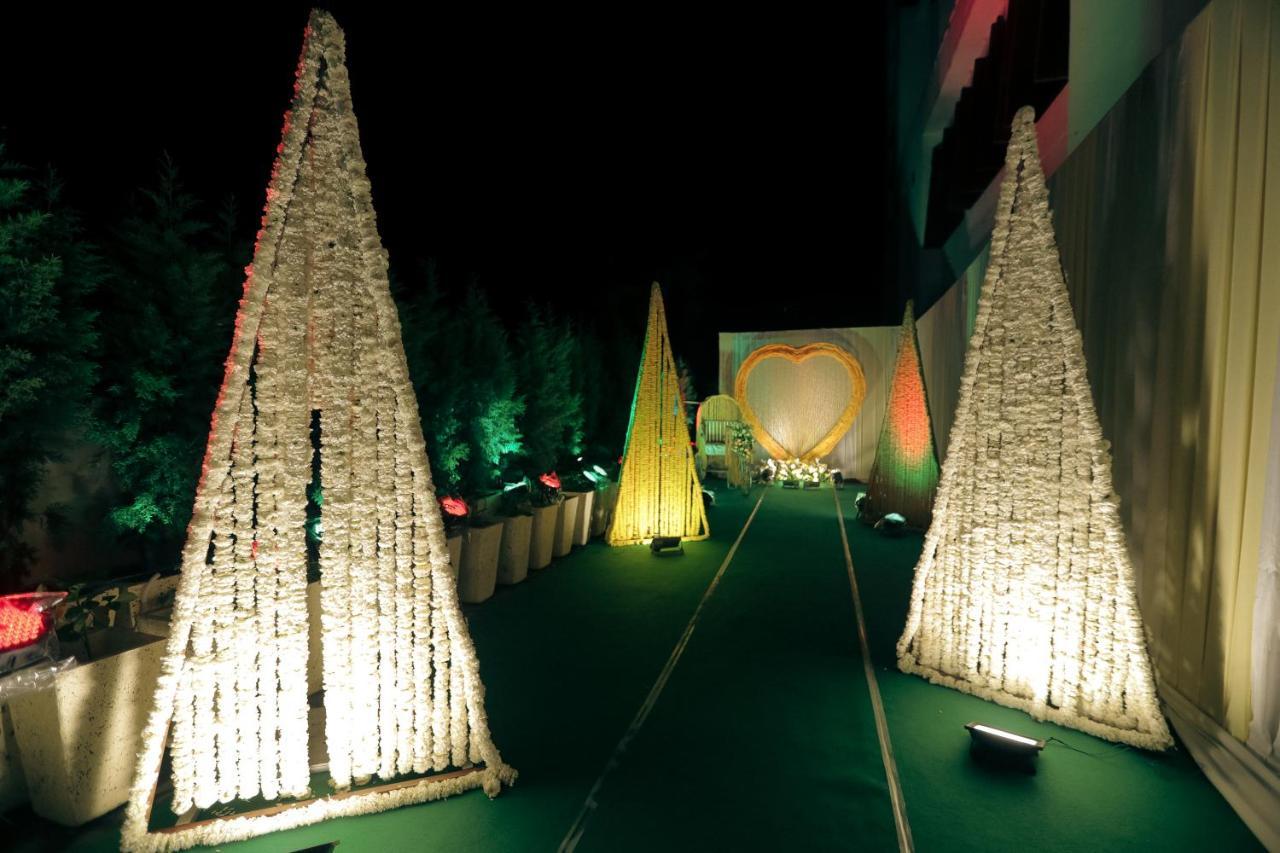 Hotel Saffron Leaf Dehradun Exterior photo