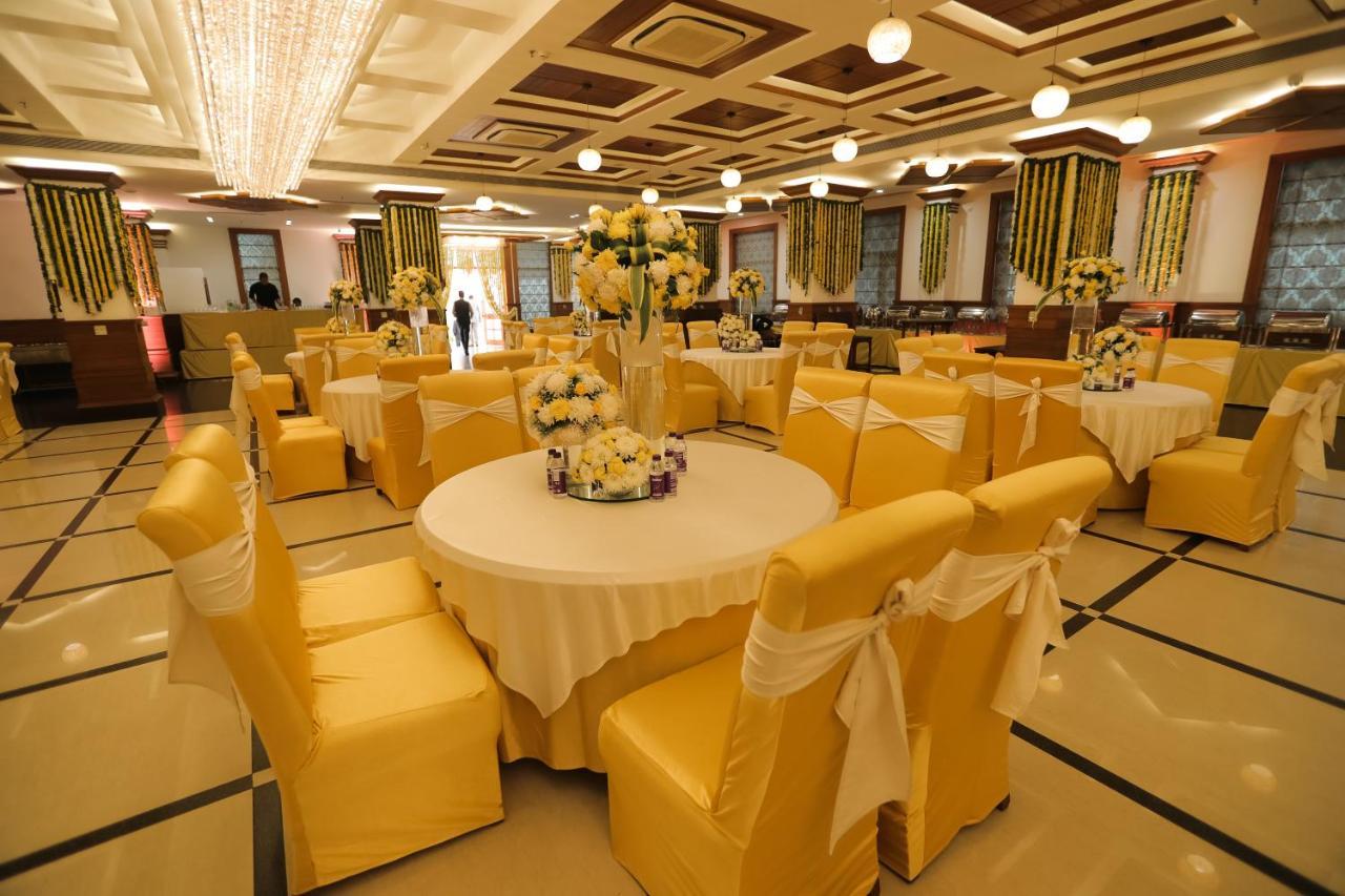 Hotel Saffron Leaf Dehradun Exterior photo