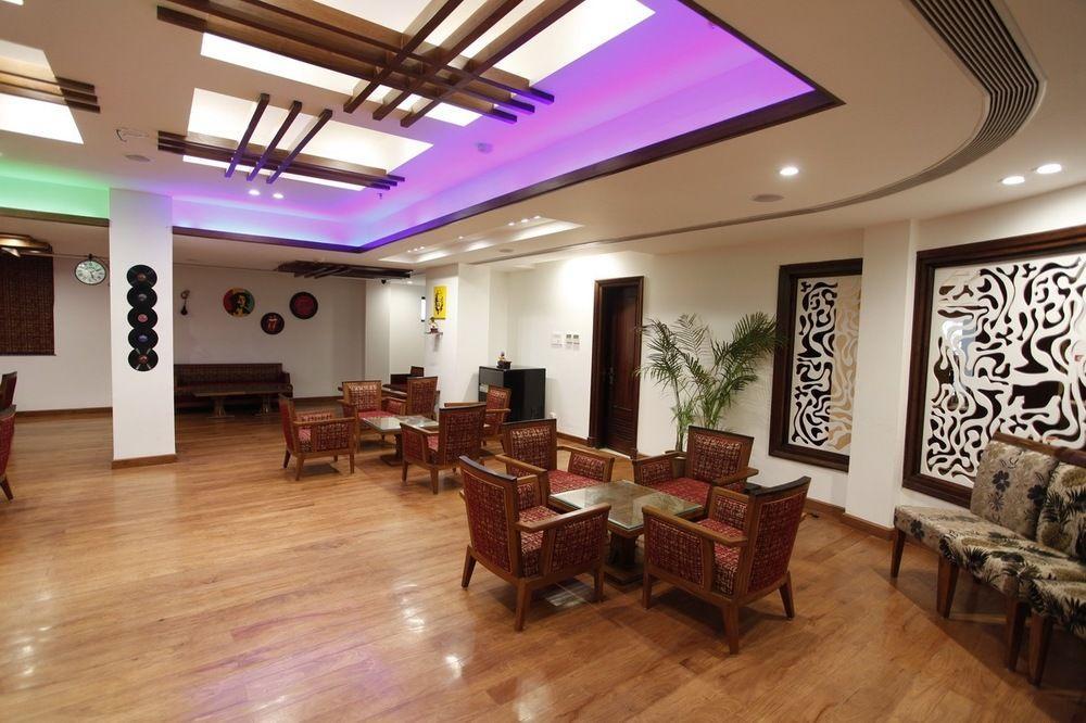 Hotel Saffron Leaf Dehradun Exterior photo
